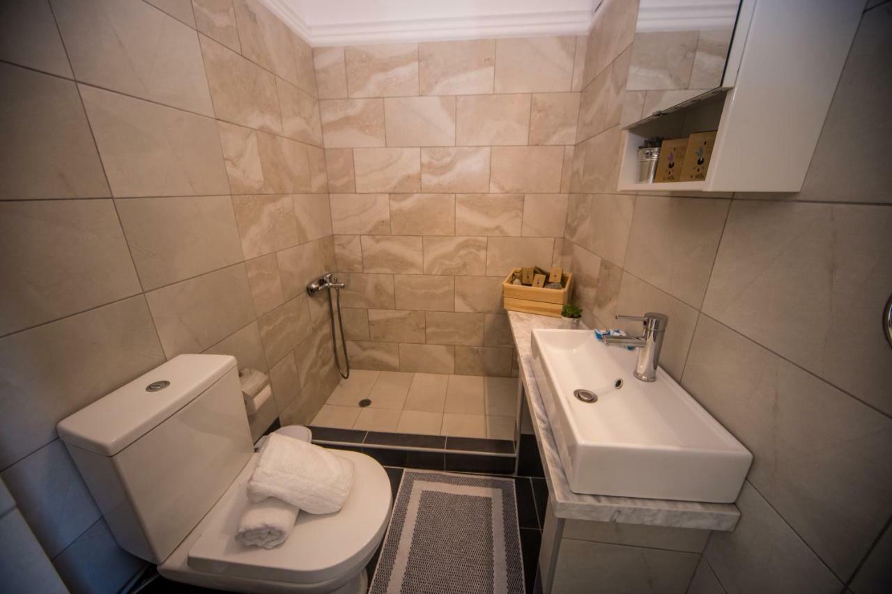 The Lake Apartments Kommeno  Ngoại thất bức ảnh