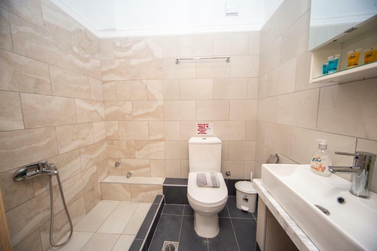 The Lake Apartments Kommeno  Ngoại thất bức ảnh